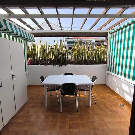 1 Parque Royal Playa Fanabe Apartment *